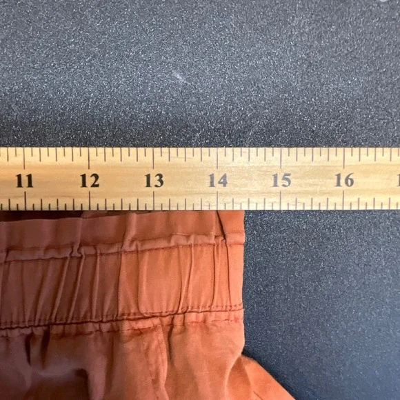 XCVI Burnt Orange Ruched Cargo Pants Womens Small Cropped Elastic Waist Utility - Picture 4 of 8